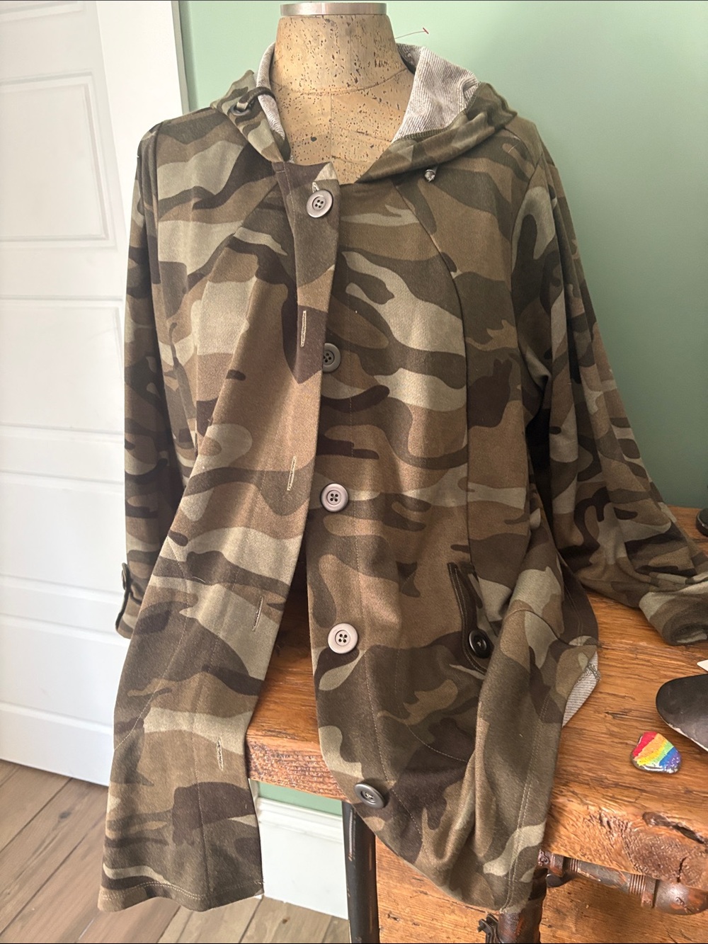 Christian Siriano Camouflage Hooded Button-Up Jacket - Green Brown